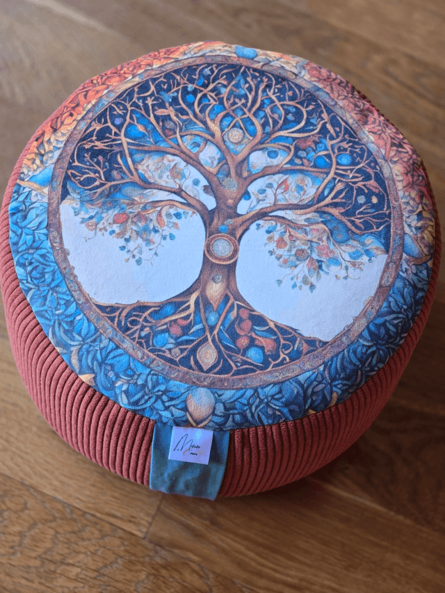 Zafu , coussin de méditation artisanal arbre de vie