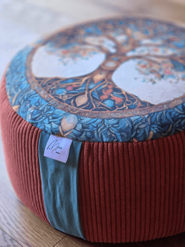 Zafu , coussin de méditation artisanal arbre de vie