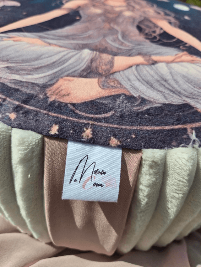 Zafu Fée,  coussin de méditation en épeautre 